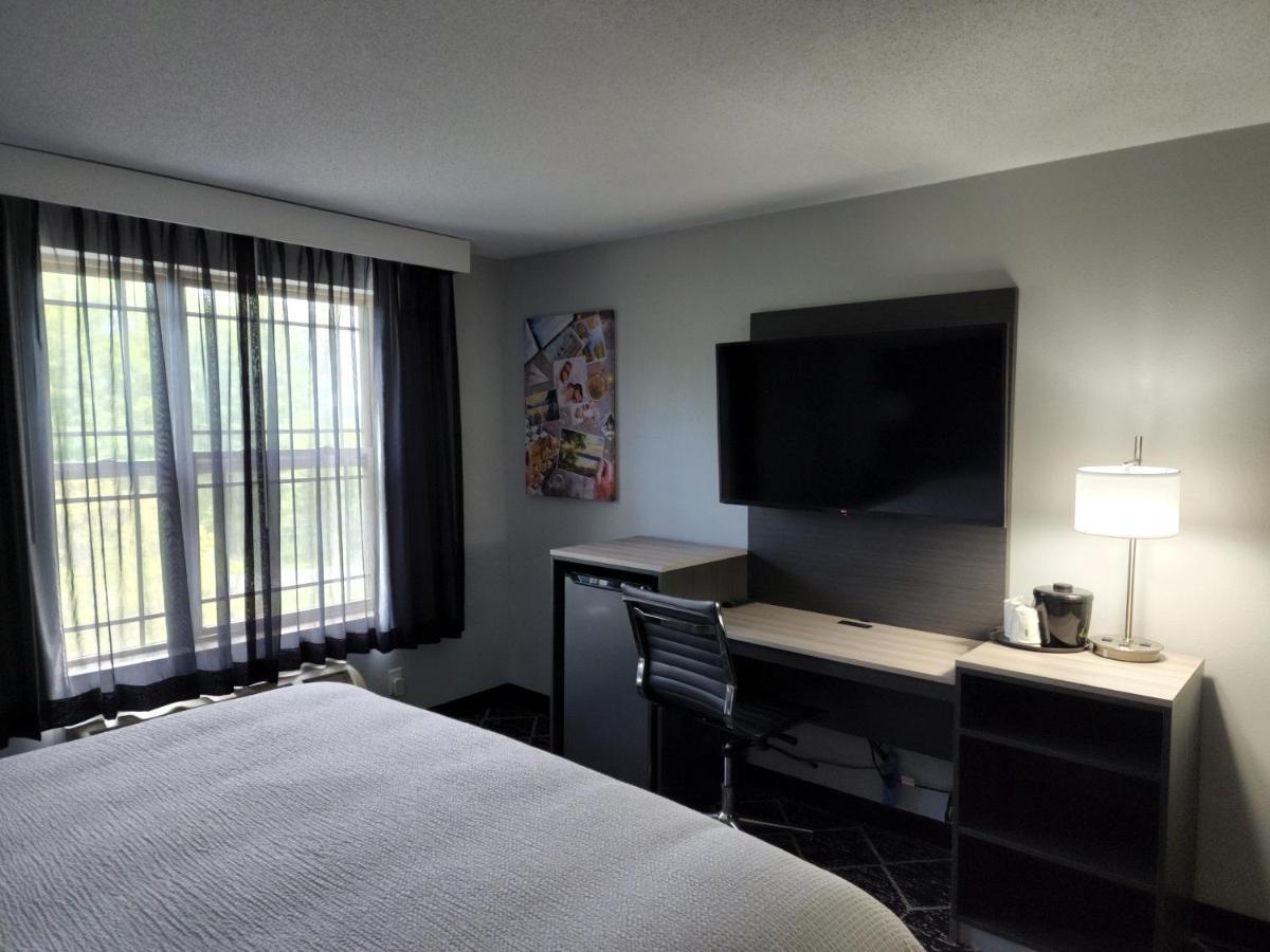 La Quinta & By Wyndham George Hotel 2*