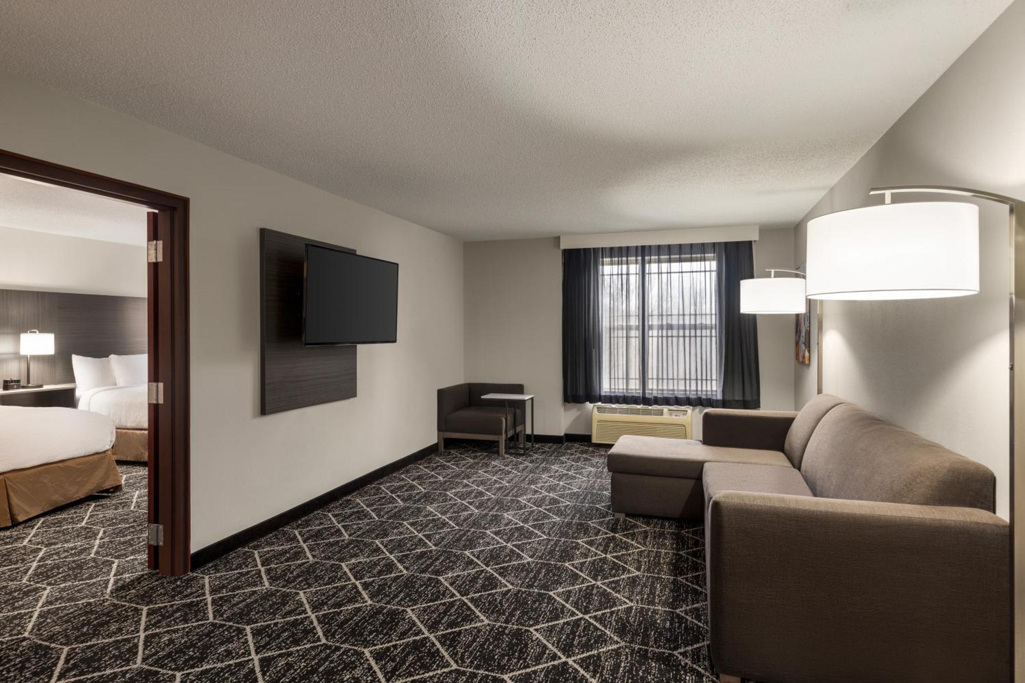 Hotel La Quinta & By Wyndham George Lake George