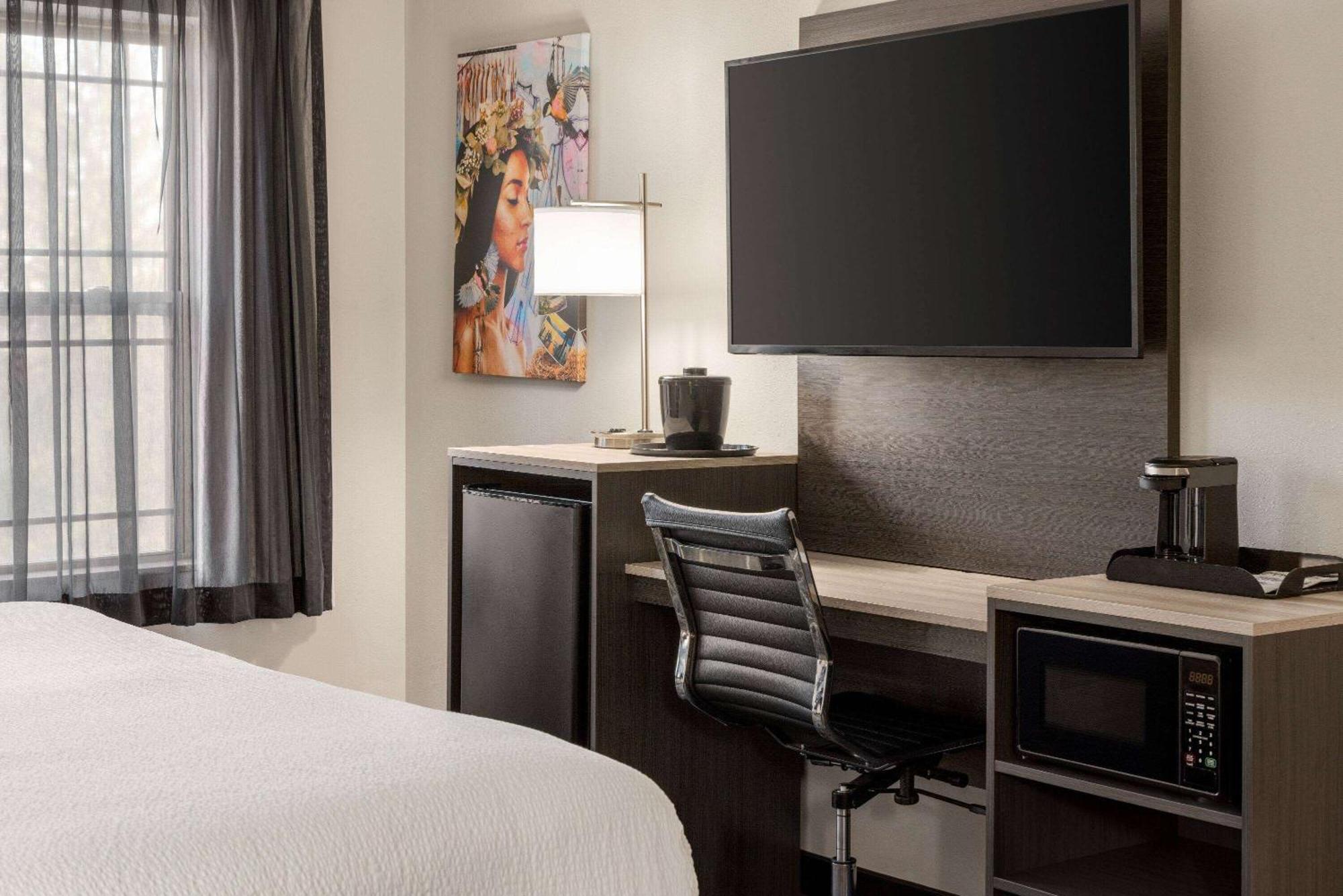 Hotel La Quinta & By Wyndham George